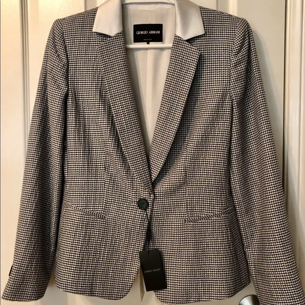 Armani Blazer Women’s Grey Wool Houndstooth with Silk Lapel Size M $2,825 NWT!!!